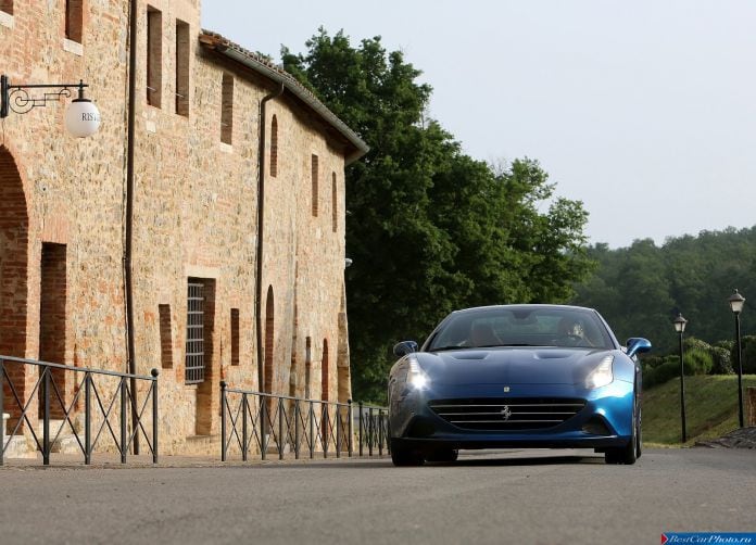 2015 Ferrari California T - фотография 28 из 62