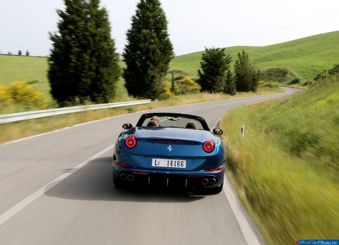 2015 Ferrari California T - фотография 29 из 62