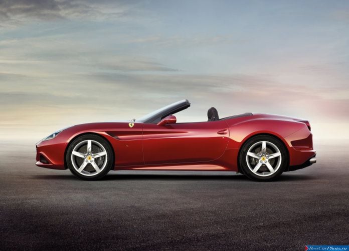 2015 Ferrari California T - фотография 39 из 62
