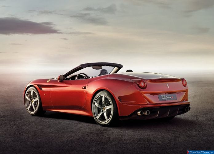 2015 Ferrari California T - фотография 43 из 62