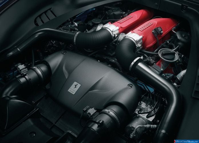 2015 Ferrari California T - фотография 60 из 62