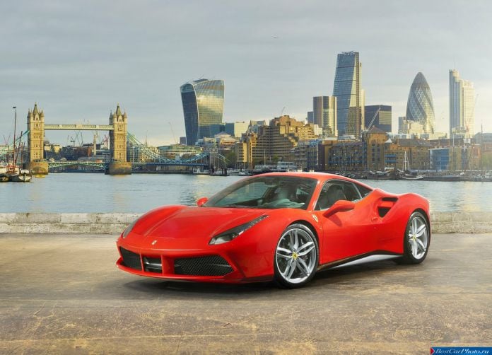 2016 Ferrari 488 GTB - фотография 1 из 43