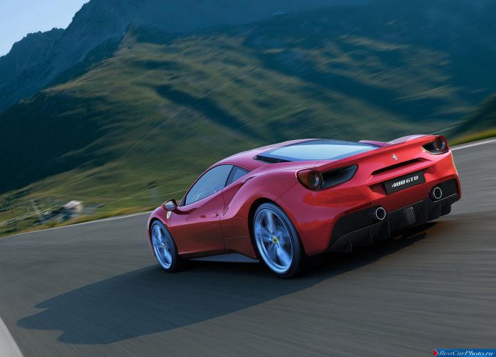 2016 Ferrari 488 GTB - фотография 8 из 43