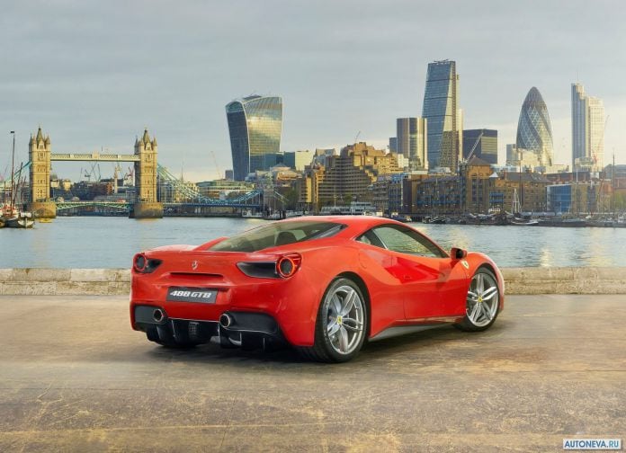 2016 Ferrari 488 GTB - фотография 22 из 43