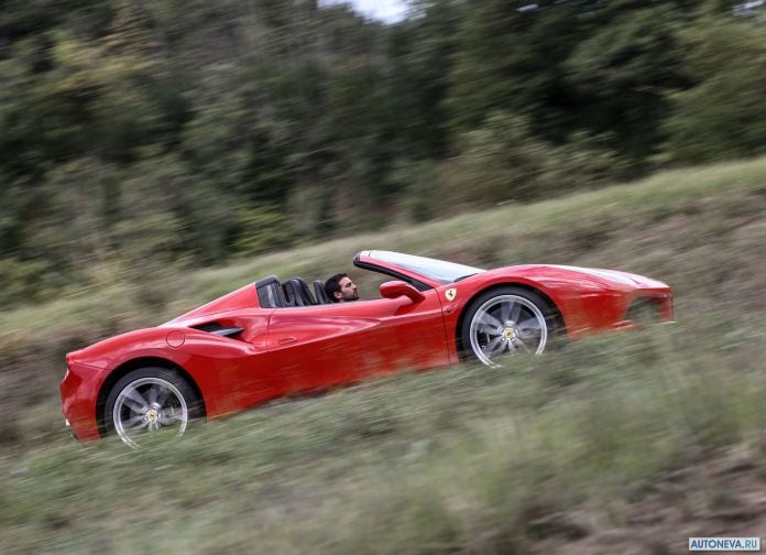 2016 Ferrari 488 Spider - фотография 19 из 39 2016 Ferrari 488 Spider - фотография 19 из 39