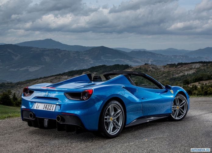 2016 Ferrari 488 Spider - фотография 23 из 39