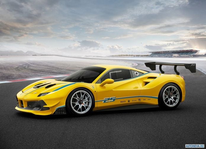 2017 Ferrari 488 Challenge - фотография 1 из 5
