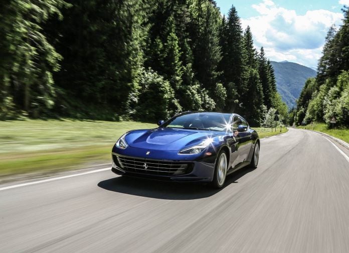 2016 Ferrari GTC4lusso - фотография 16 из 53