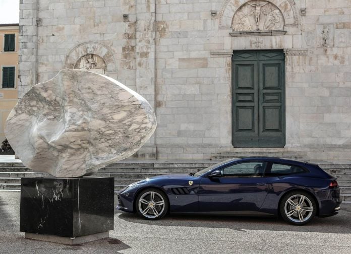 2016 Ferrari GTC4lusso - фотография 21 из 53