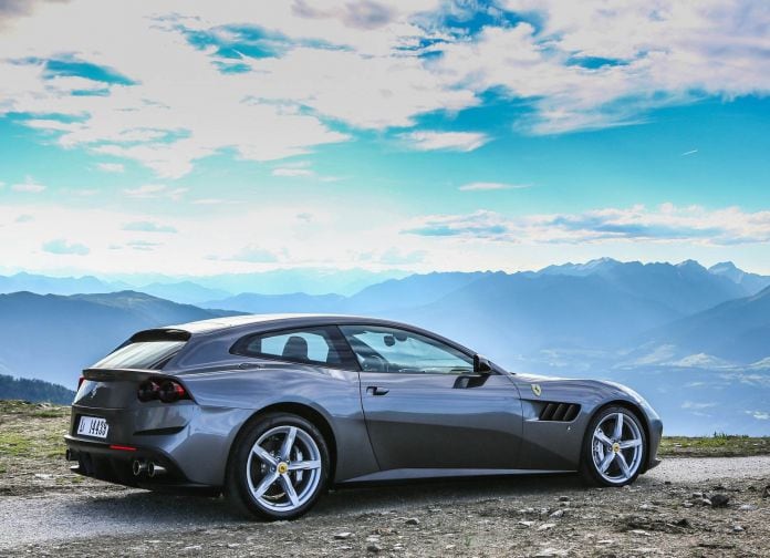 2016 Ferrari GTC4lusso - фотография 27 из 53