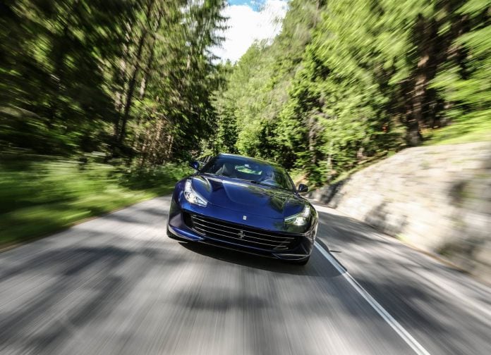 2016 Ferrari GTC4lusso - фотография 35 из 53