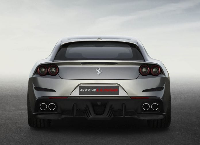 2016 Ferrari GTC4lusso - фотография 45 из 53