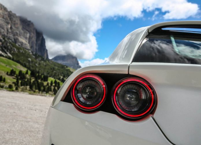 2016 Ferrari GTC4lusso - фотография 51 из 53