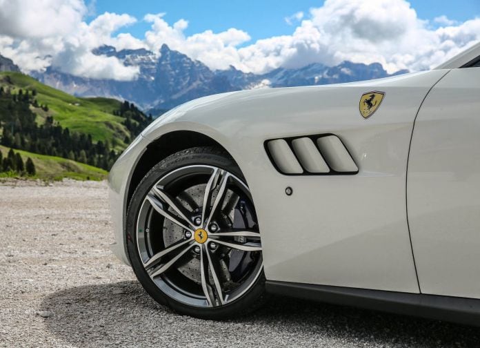 2016 Ferrari GTC4lusso - фотография 53 из 53