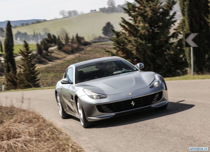 2017  Ferrari GTC4 lusso T - фотография 4 из 34