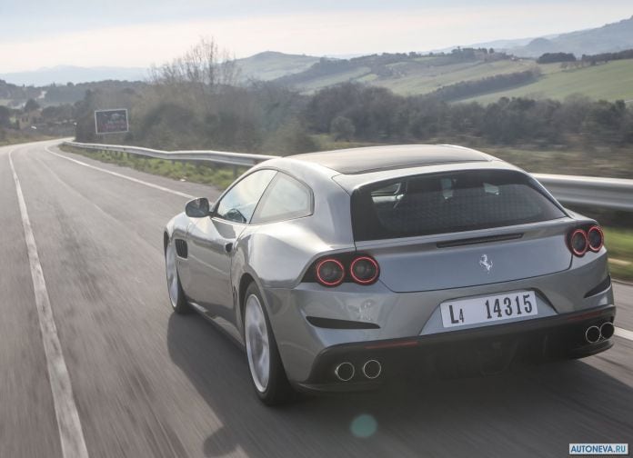 2017  Ferrari GTC4 lusso T - фотография 17 из 34