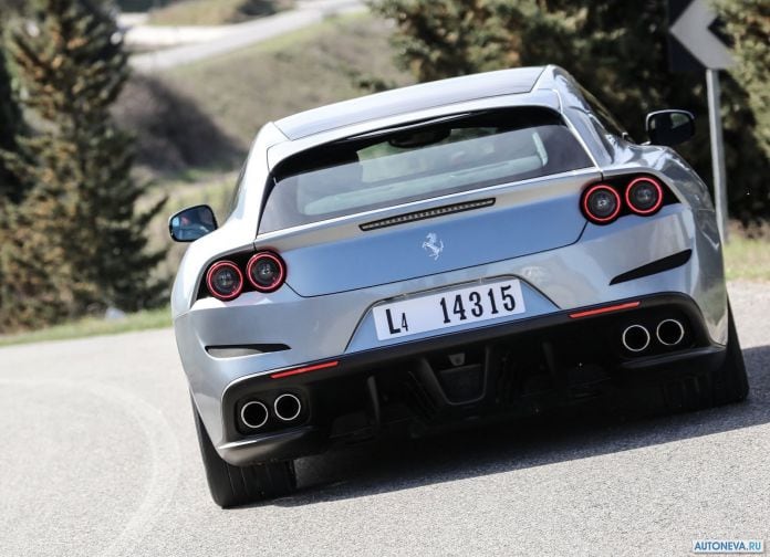 2017  Ferrari GTC4 lusso T - фотография 22 из 34