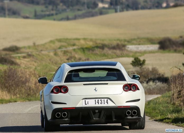 2017  Ferrari GTC4 lusso T - фотография 23 из 34