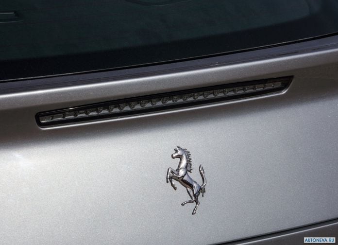 2017  Ferrari GTC4 lusso T - фотография 31 из 34