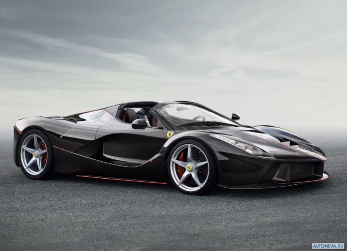 2017 Ferrari Laferrari Aperta - фотография 2 из 9
