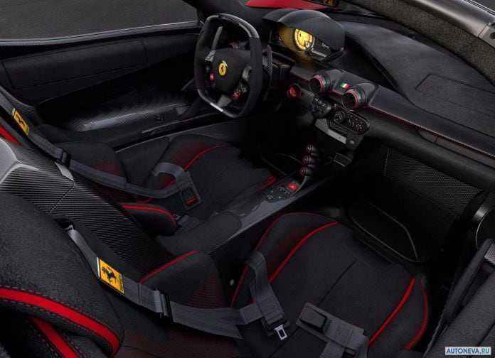 2017 Ferrari Laferrari Aperta - фотография 8 из 9