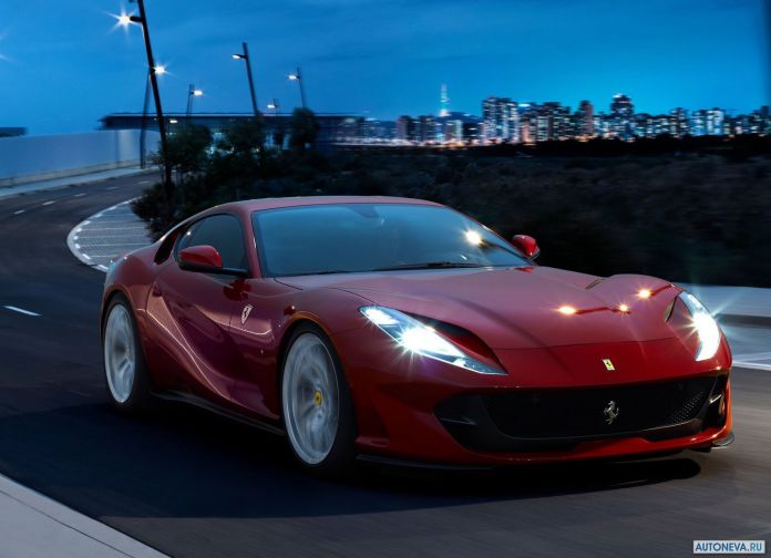 2018 Ferrari 812 SuperFast - фотография 10 из 54