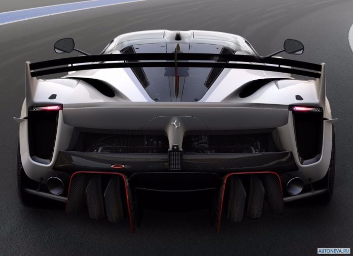 2018 Ferrari FXX K Evo - фотография 8 из 12