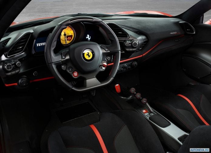 2019 Ferrari 488 Pista - фотография 11 из 24