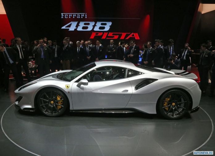 2019 Ferrari 488 Pista - фотография 23 из 24