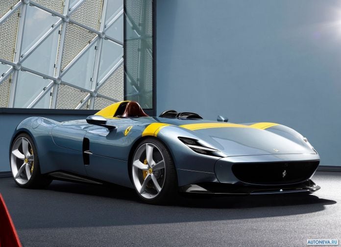 2019 Ferrari Monza SP1 - фотография 3 из 9