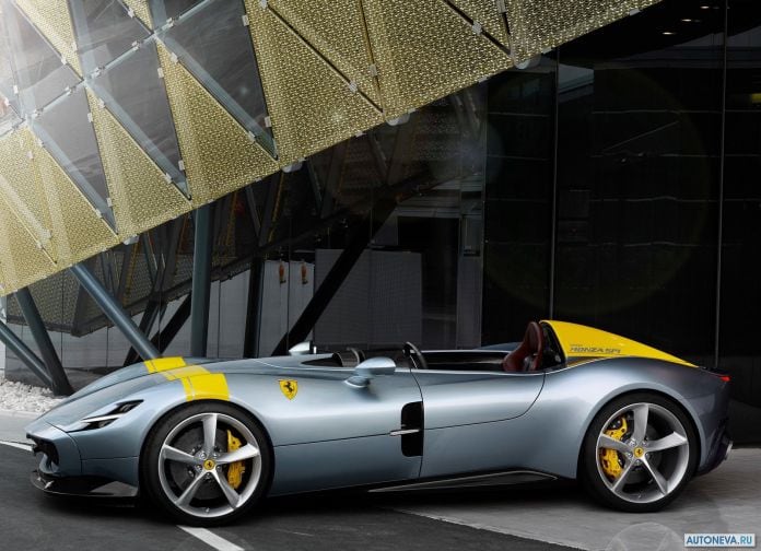 2019 Ferrari Monza SP1 - фотография 4 из 9