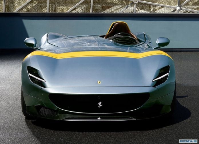 2019 Ferrari Monza SP1 - фотография 7 из 9