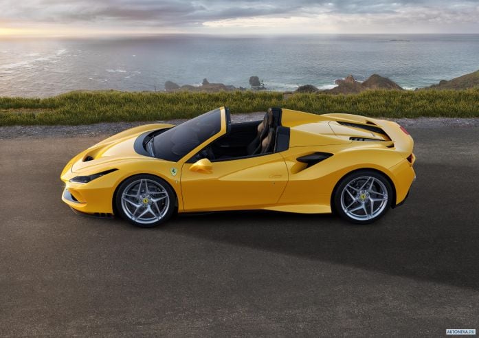 2020 Ferrari F8 Spider - фотография 4 из 9
