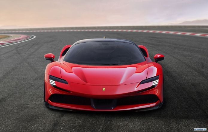 2020 Ferrari SF90 Stradale - фотография 1 из 7