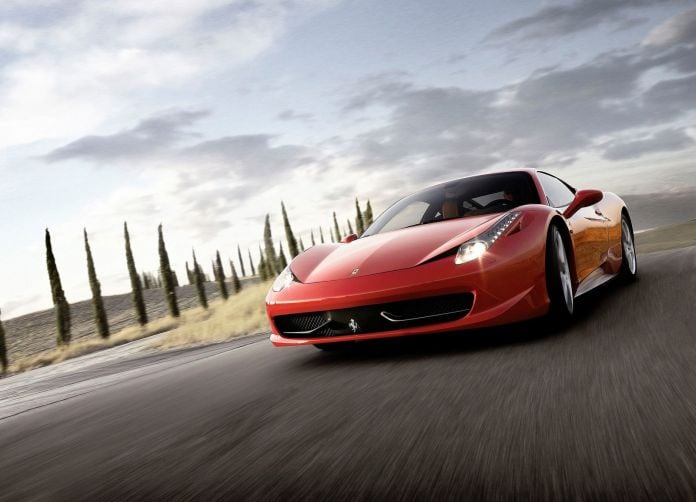 2011 Ferrari 458 Italia - фотография 1 из 31