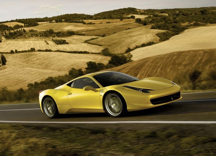 2011 Ferrari 458 Italia - фотография 2 из 31