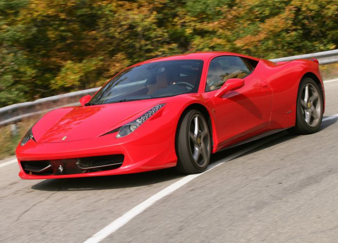 2011 Ferrari 458 Italia - фотография 8 из 31