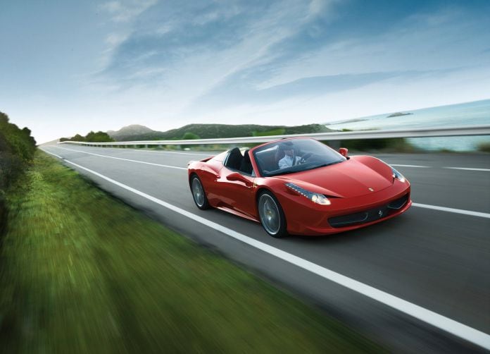 2013 Ferrari 458 Spider - фотография 3 из 44
