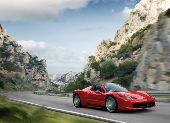 2013 Ferrari 458 Spider - фотография 5 из 44