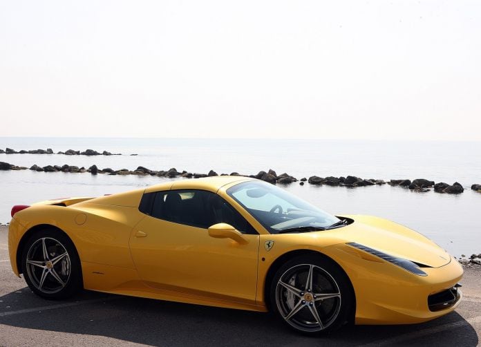 2013 Ferrari 458 Spider - фотография 7 из 44