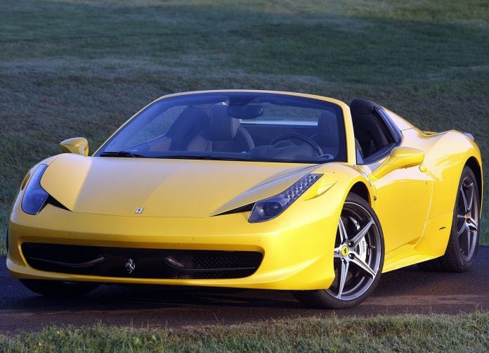 2013 Ferrari 458 Spider - фотография 10 из 44