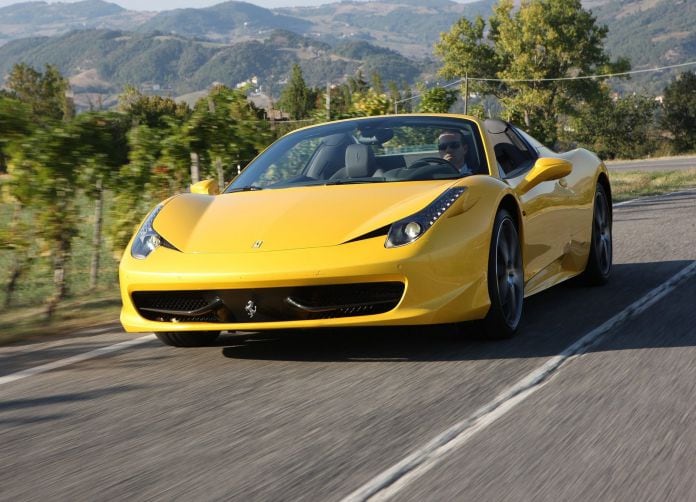 2013 Ferrari 458 Spider - фотография 11 из 44