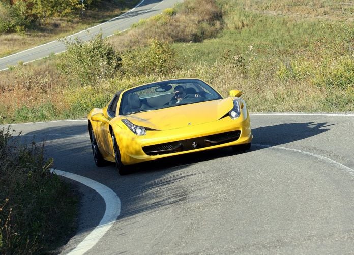 2013 Ferrari 458 Spider - фотография 13 из 44