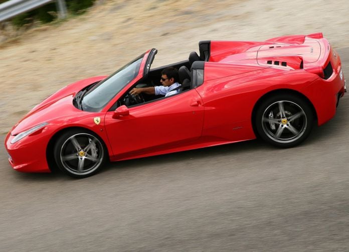 2013 Ferrari 458 Spider - фотография 15 из 44
