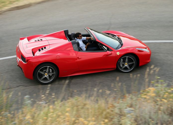 2013 Ferrari 458 Spider - фотография 16 из 44