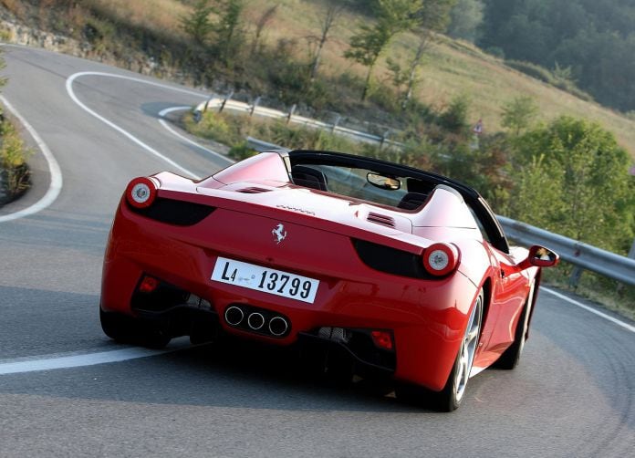 2013 Ferrari 458 Spider - фотография 19 из 44