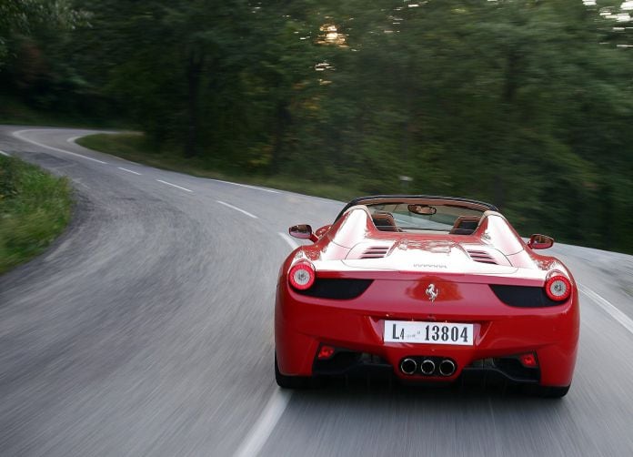2013 Ferrari 458 Spider - фотография 26 из 44