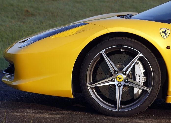 2013 Ferrari 458 Spider - фотография 34 из 44