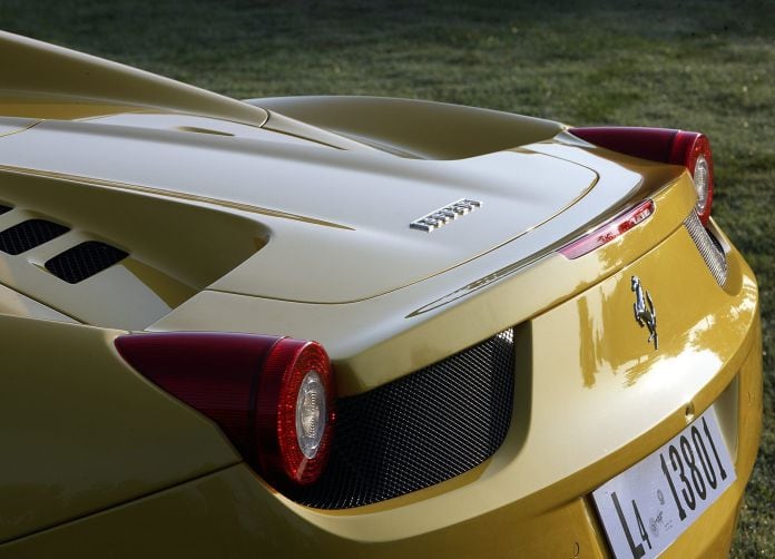 2013 Ferrari 458 Spider - фотография 35 из 44