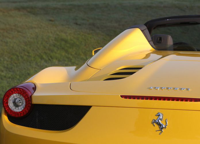 2013 Ferrari 458 Spider - фотография 37 из 44